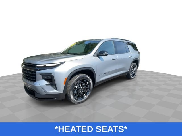 Used 2024 Chevrolet Traverse LT w/ Midnight/Sport Edition AWD/4WD image 5