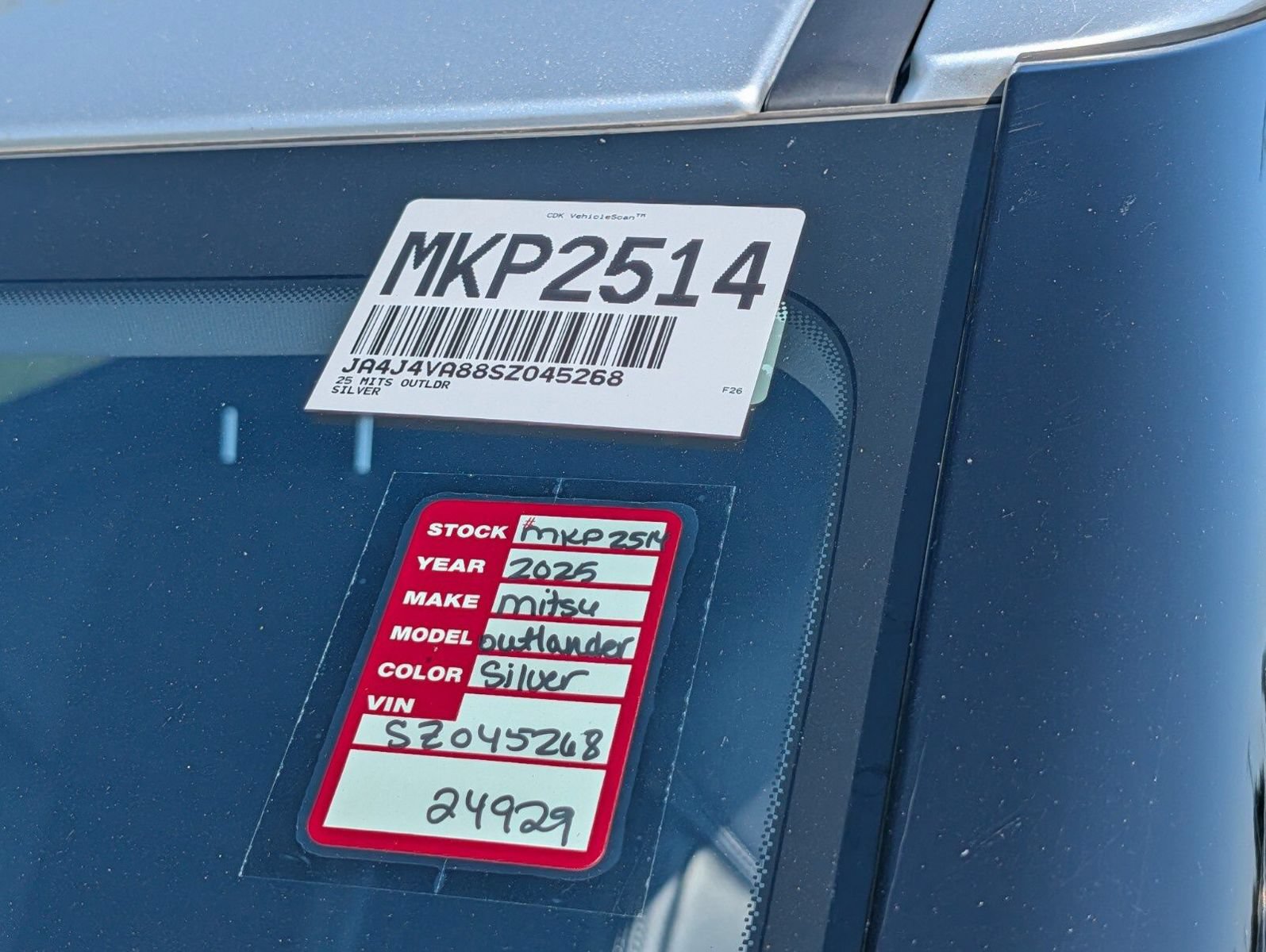Used 2025 Mitsubishi Outlander SE AWD/4WD image 33