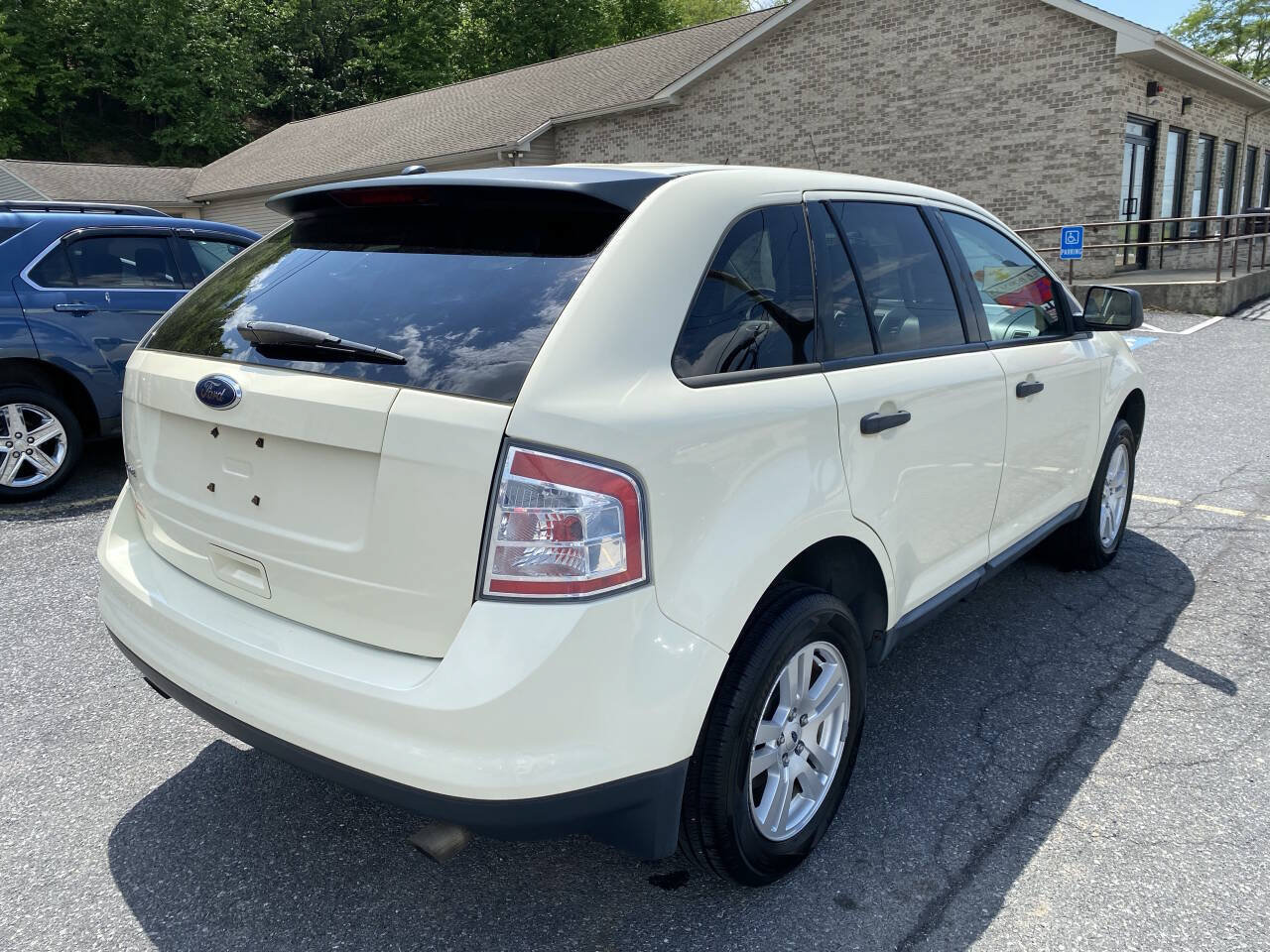 Used 2008 Ford Edge SE FWD image 5