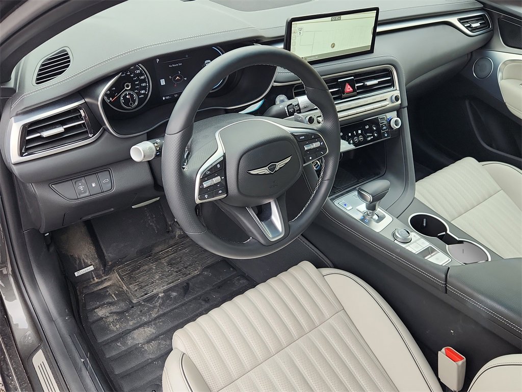 Used 2025 Genesis G70 2.5T w/ Sport Prestige Package image 18