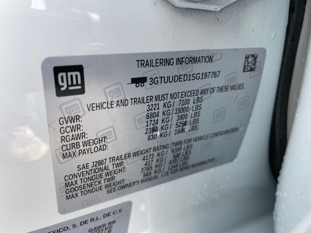 Used 2025 GMC Sierra 1500 SLT AWD/4WD image 44