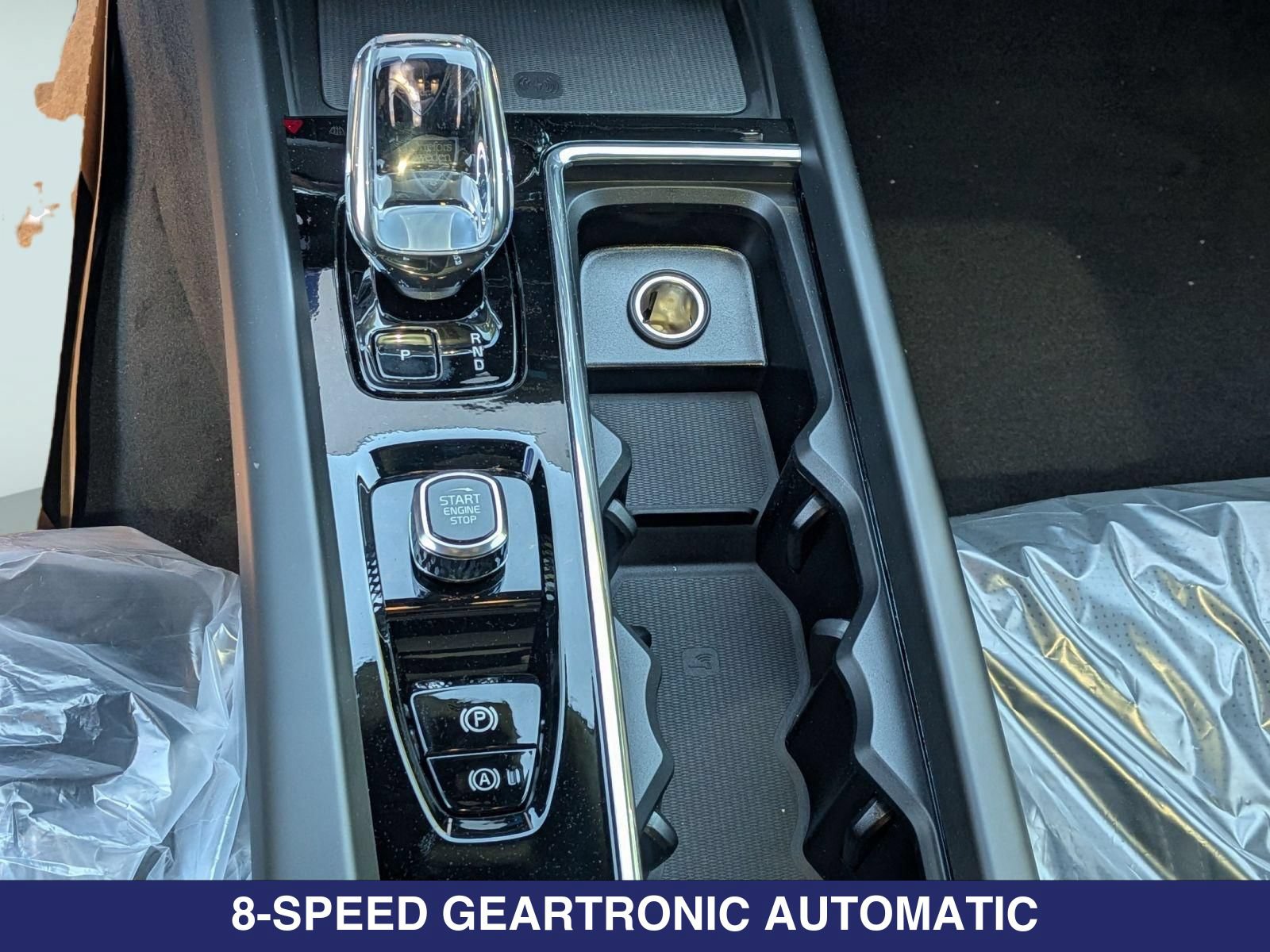New 2026 Volvo XC60 B5 Ultra w/ Protection Package Premier AWD/4WD image 18