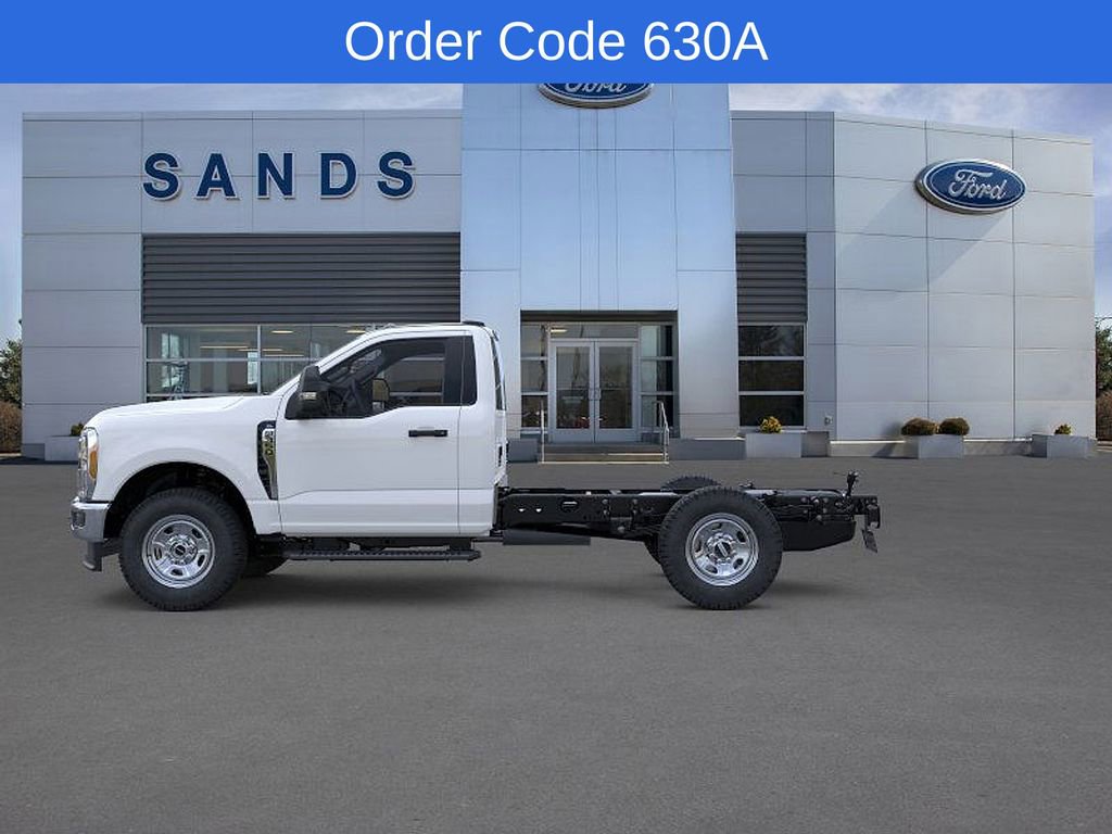 New 2025 Ford F350 XL w/ XL Chrome Package image 3