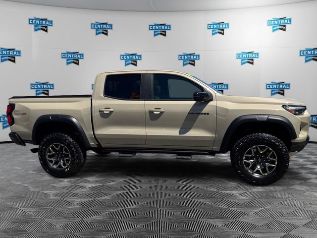 Used 2024 Chevrolet Colorado ZR2 w/ ZR2 Convenience Package III AWD/4WD image 6