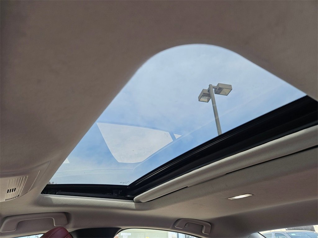 Used 2025 MAZDA MAZDA3 s image 23