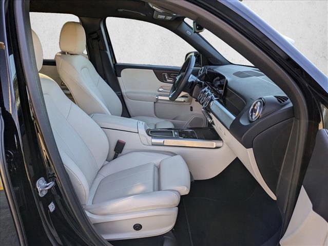 Certified 2025 Mercedes-Benz GLB 250 image 23