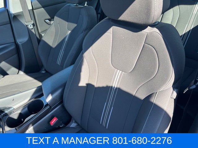 Used 2025 Hyundai Elantra SEL FWD image 20