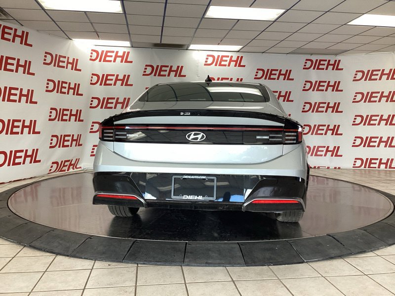 New 2026 Hyundai Sonata SEL FWD image 6