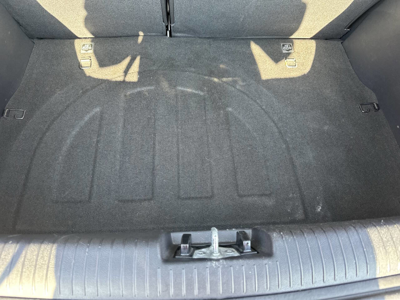 Used 2013 Hyundai Veloster w/ Style Pkg image 33