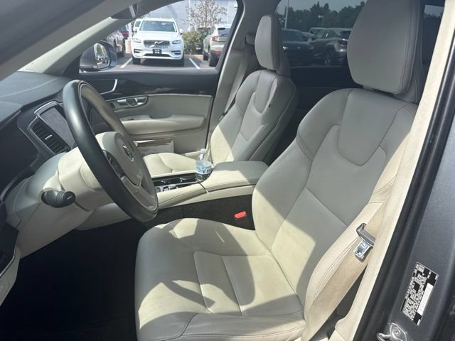 Used 2019 Volvo XC90 T6 Momentum AWD/4WD image 7