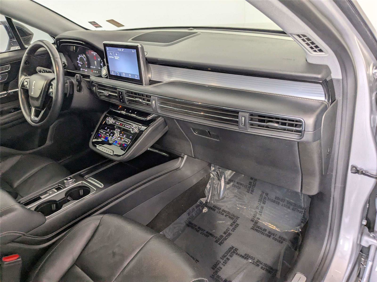 Used 2020 Lincoln Corsair FWD w/ Premium Package image 32