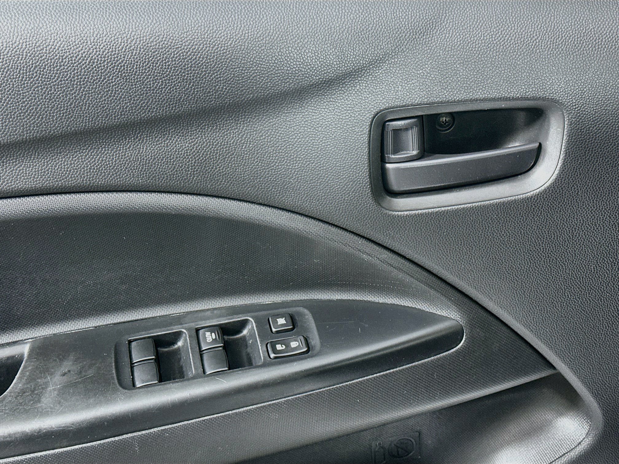 Used 2024 Mitsubishi Mirage ES FWD image 15