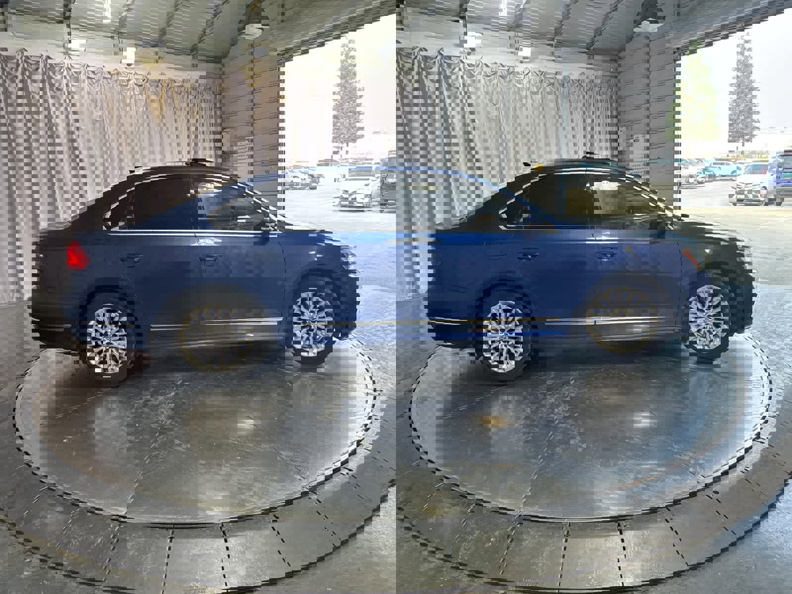 Used 2016 Volkswagen Passat 1.8T SE w/ Lighting Package image 4