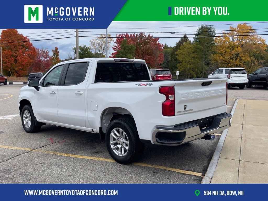 Used 2023 Chevrolet Silverado 1500 LT AWD/4WD image 3