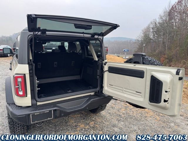 New 2025 Ford Bronco Badlands image 8