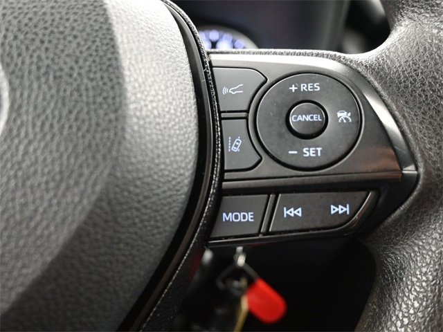 Used 2021 Toyota RAV4 LE image 24