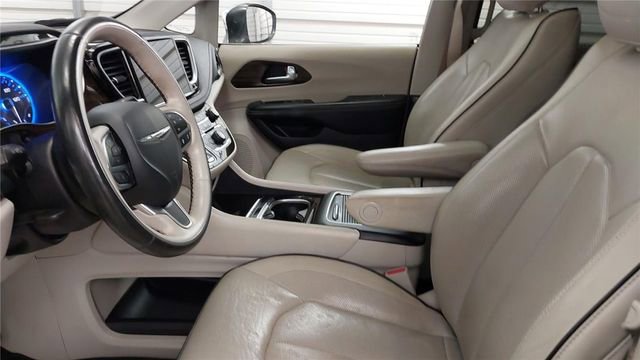Used 2021 Chrysler Pacifica Limited w/ Premium & Safety Sphere Group image 15