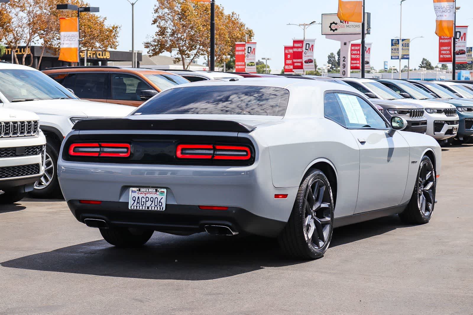 Used 2021 Dodge Challenger R/T w/ Blacktop Package RWD image 4