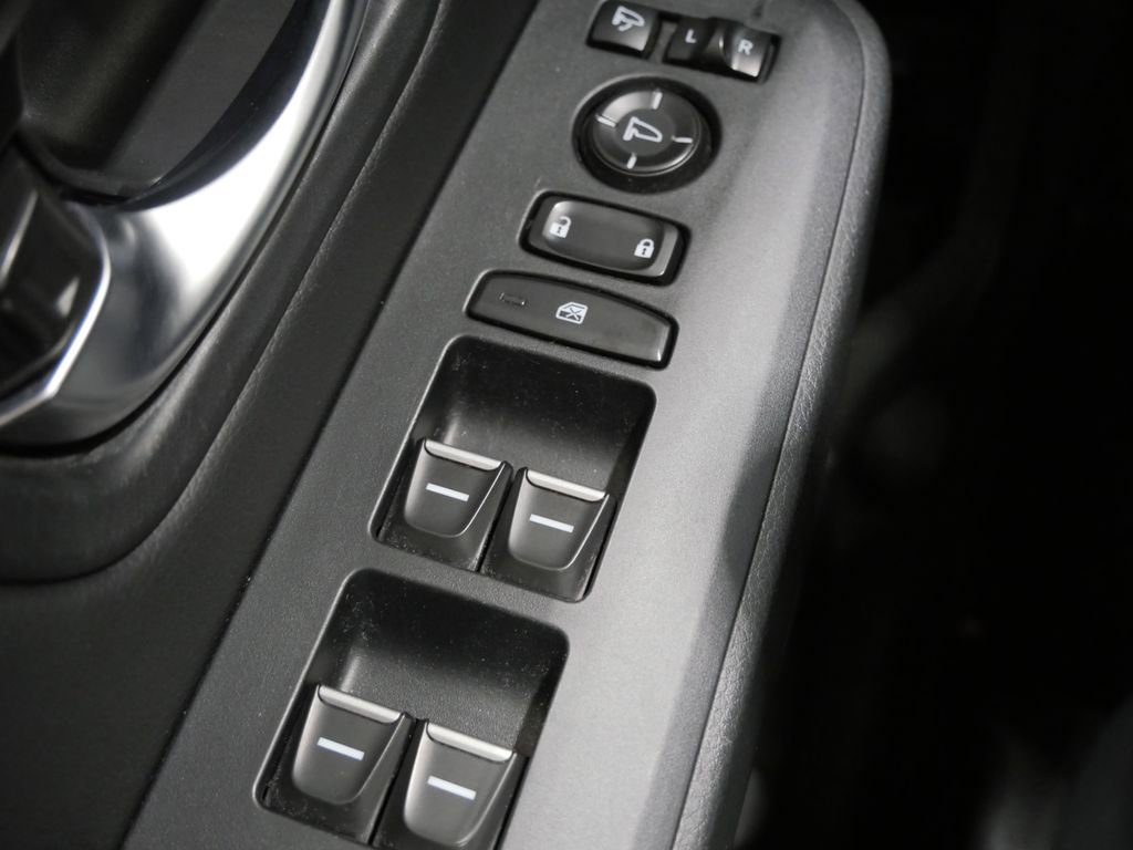 Used 2025 Honda Pilot Elite image 14