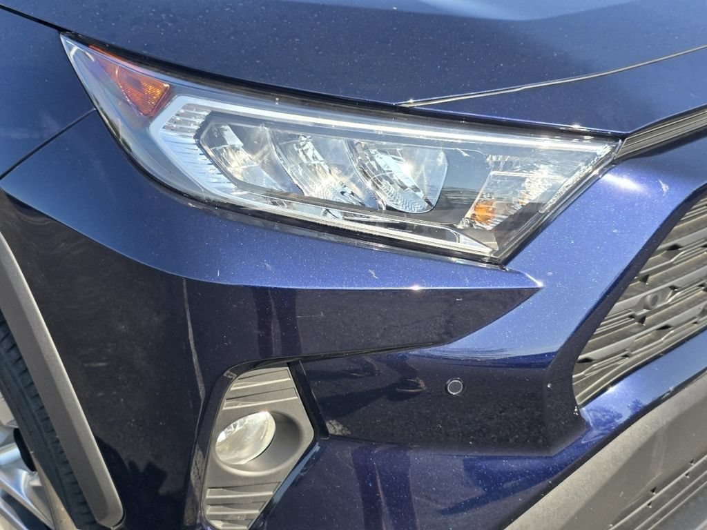 Certified 2020 Toyota RAV4 XLE Premium AWD/4WD image 18