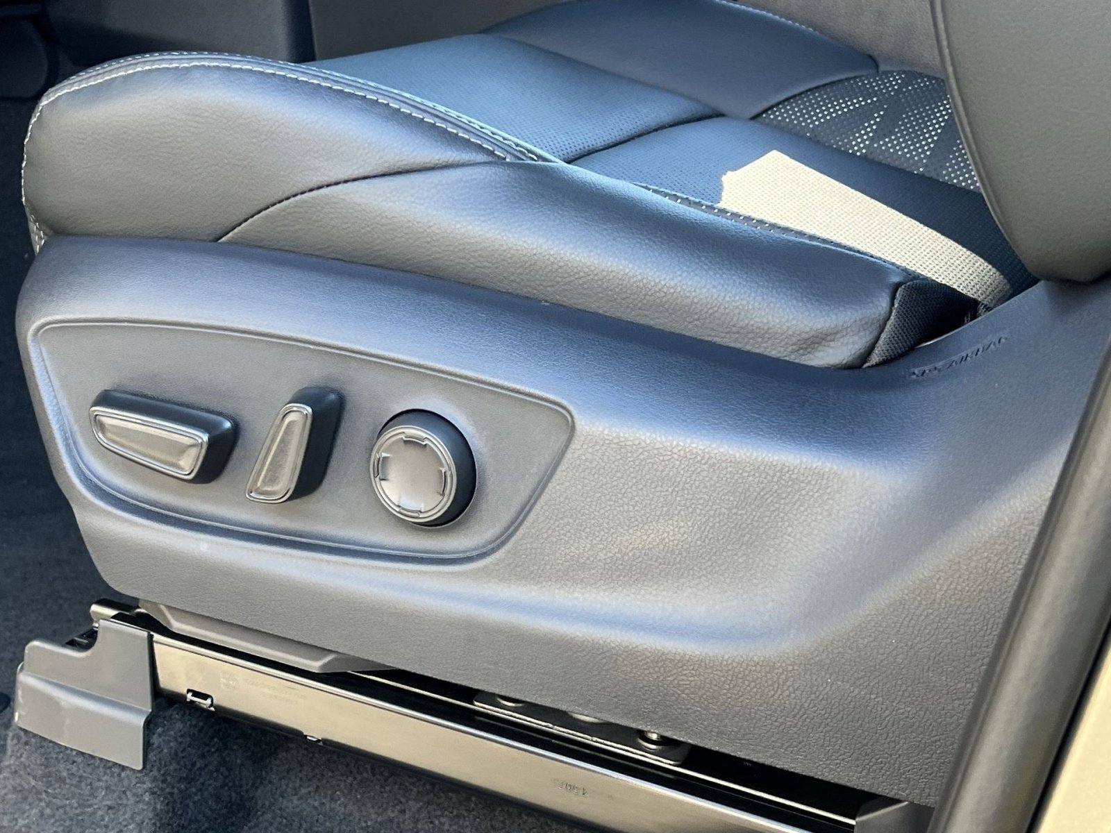 New 2026 Toyota Tacoma TRD Off-Road image 8