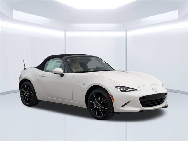 New 2026 MAZDA MX-5 Miata Grand Touring RWD image 8