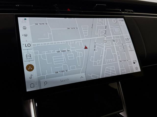 New 2026 Land Rover Range Rover SE image 16