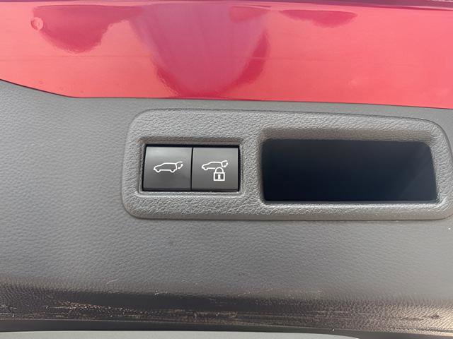 Used 2024 Toyota Venza Limited AWD/4WD image 24