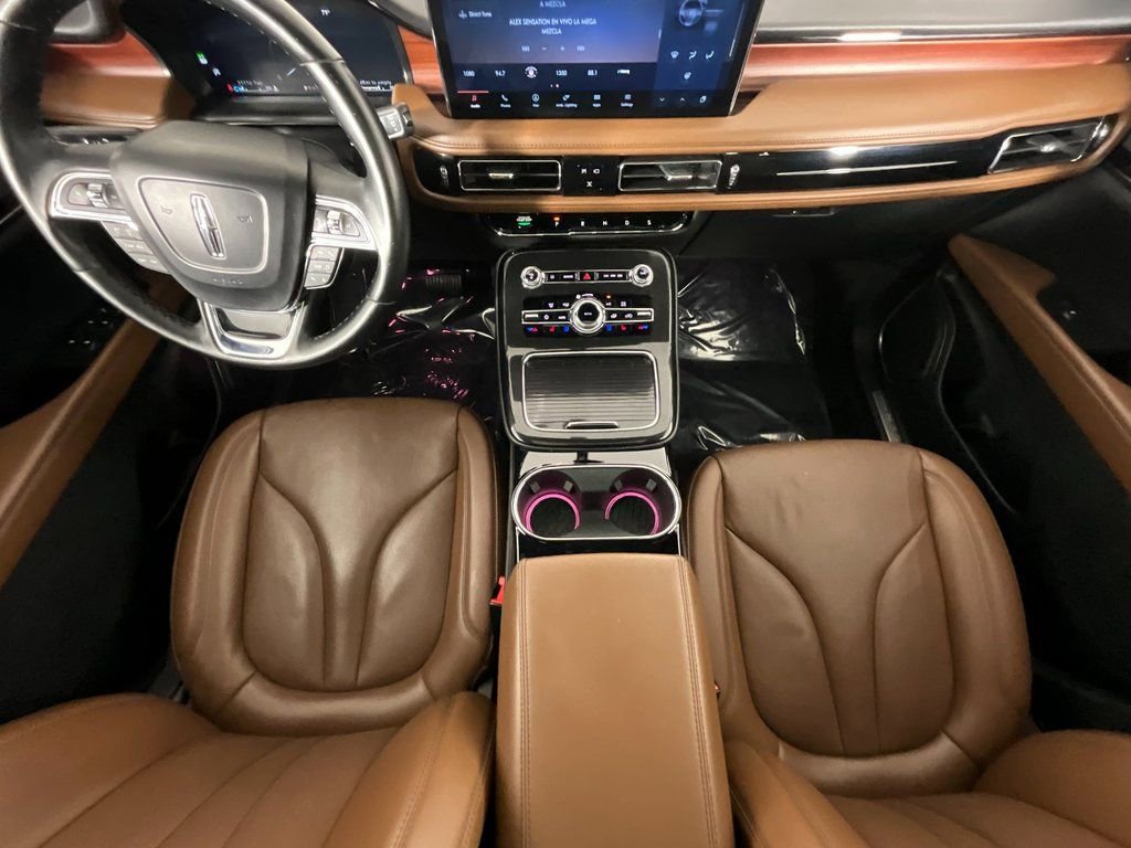 Certified 2023 Lincoln Nautilus Reserve image 14