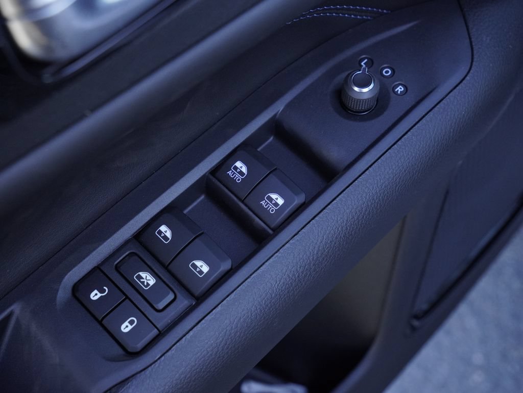 New 2026 Jeep Compass Latitude AWD/4WD image 12