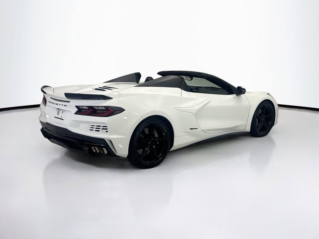 Used 2025 Chevrolet Corvette E-Ray AWD/4WD image 5