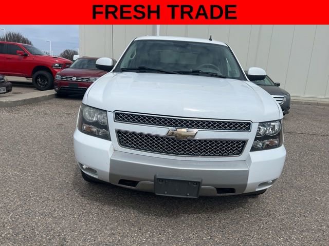 Used 2010 Chevrolet Avalanche LT w/ Luxury Package image 2