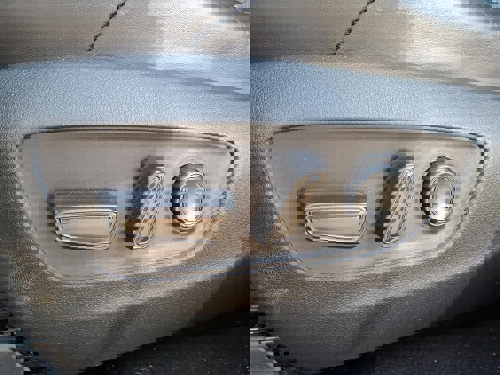 Used 2019 Toyota RAV4 Adventure w/ Cold Weather Package image 4