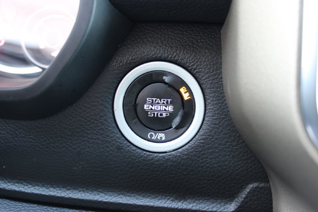 Used 2019 RAM 1500 Laramie AWD/4WD image 23