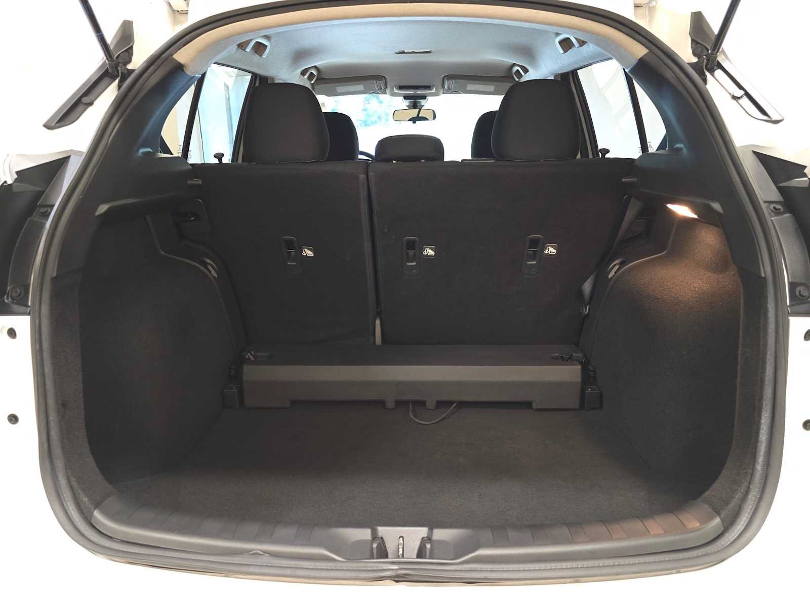 Used 2021 Nissan Kicks SV w/ Exterior Package FWD image 29