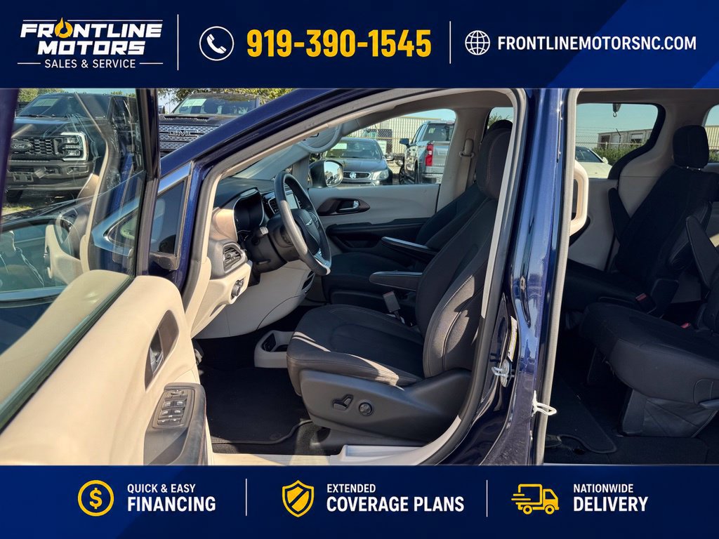 Used 2018 Chrysler Pacifica LX FWD image 17