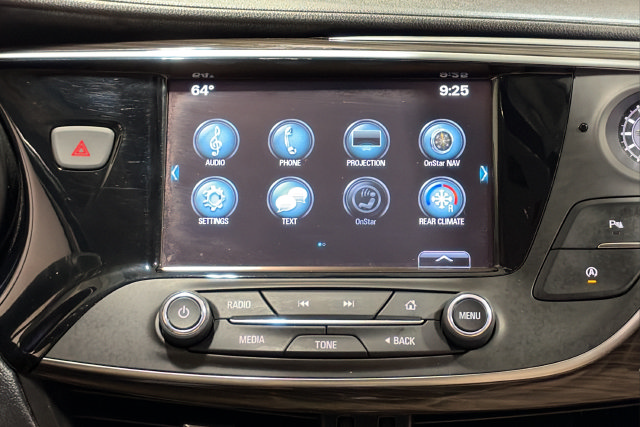 Used 2019 Buick Envision Essence AWD/4WD image 14