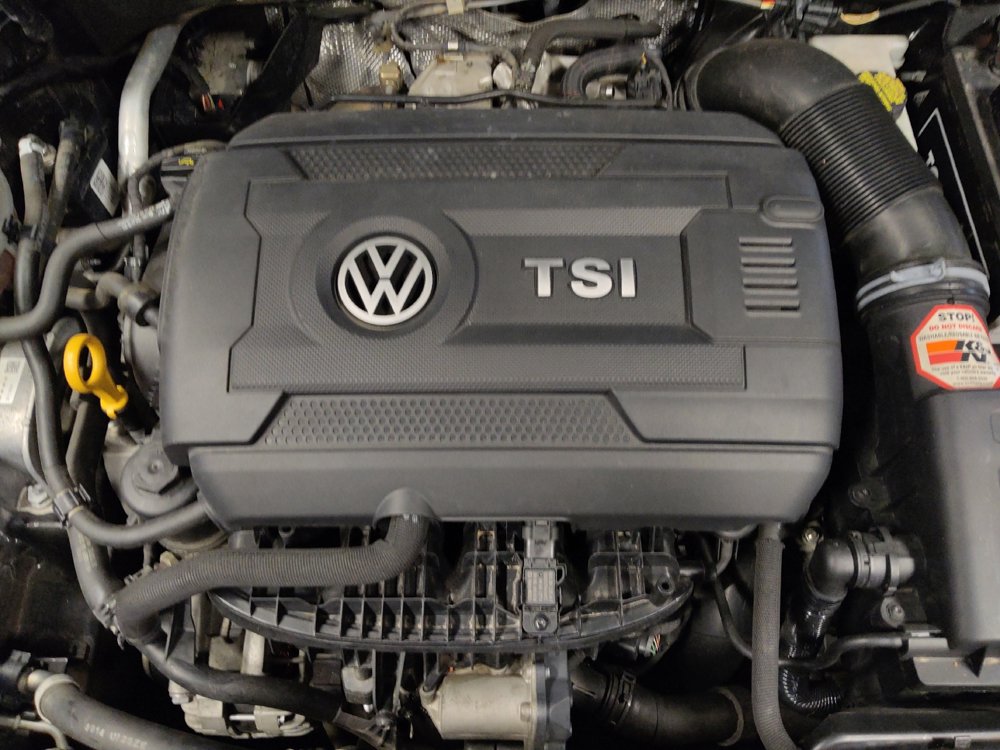 Used 2015 Volkswagen Golf S image 30