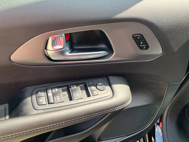 New 2027 Chrysler Pacifica Limited AWD/4WD image 10