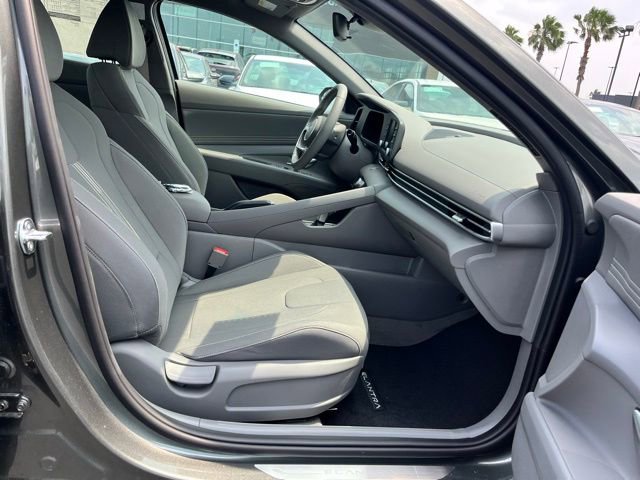 New 2026 Hyundai Elantra Sport FWD image 22
