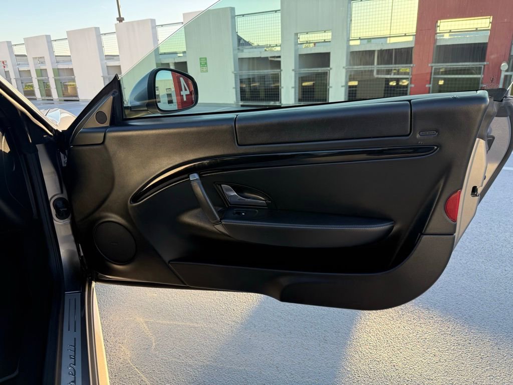 Used 2010 Maserati GranTurismo S RWD image 33