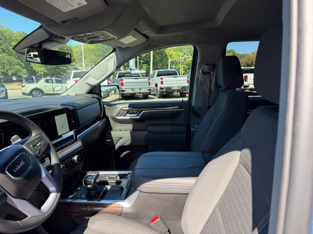 Used 2026 GMC Sierra 1500 Elevation w/ Preferred Package AWD/4WD image 17