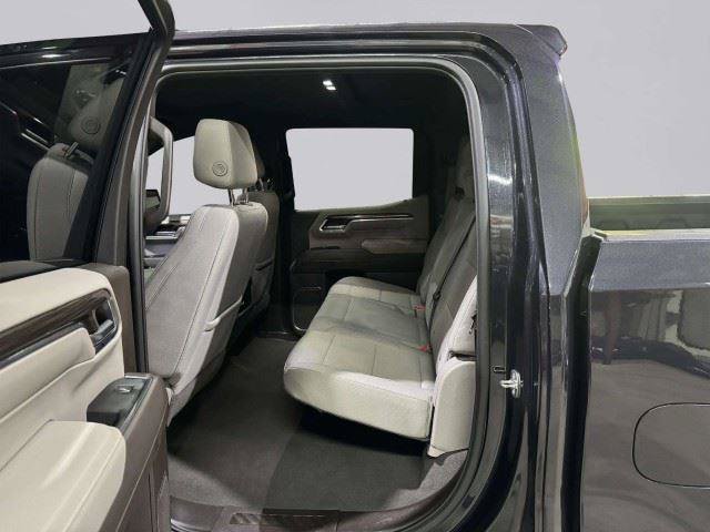 Used 2024 Chevrolet Silverado 1500 LT AWD/4WD image 30