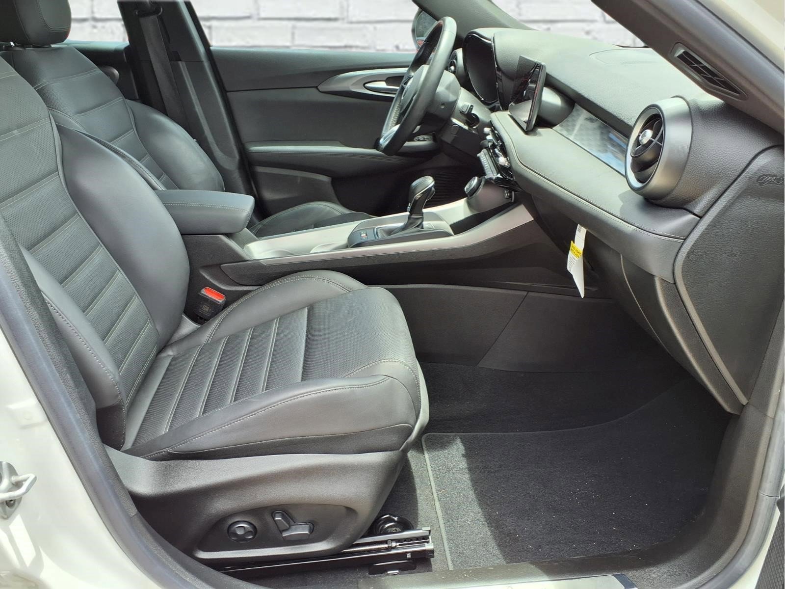 Used 2024 Alfa Romeo Tonale Ti AWD/4WD image 7