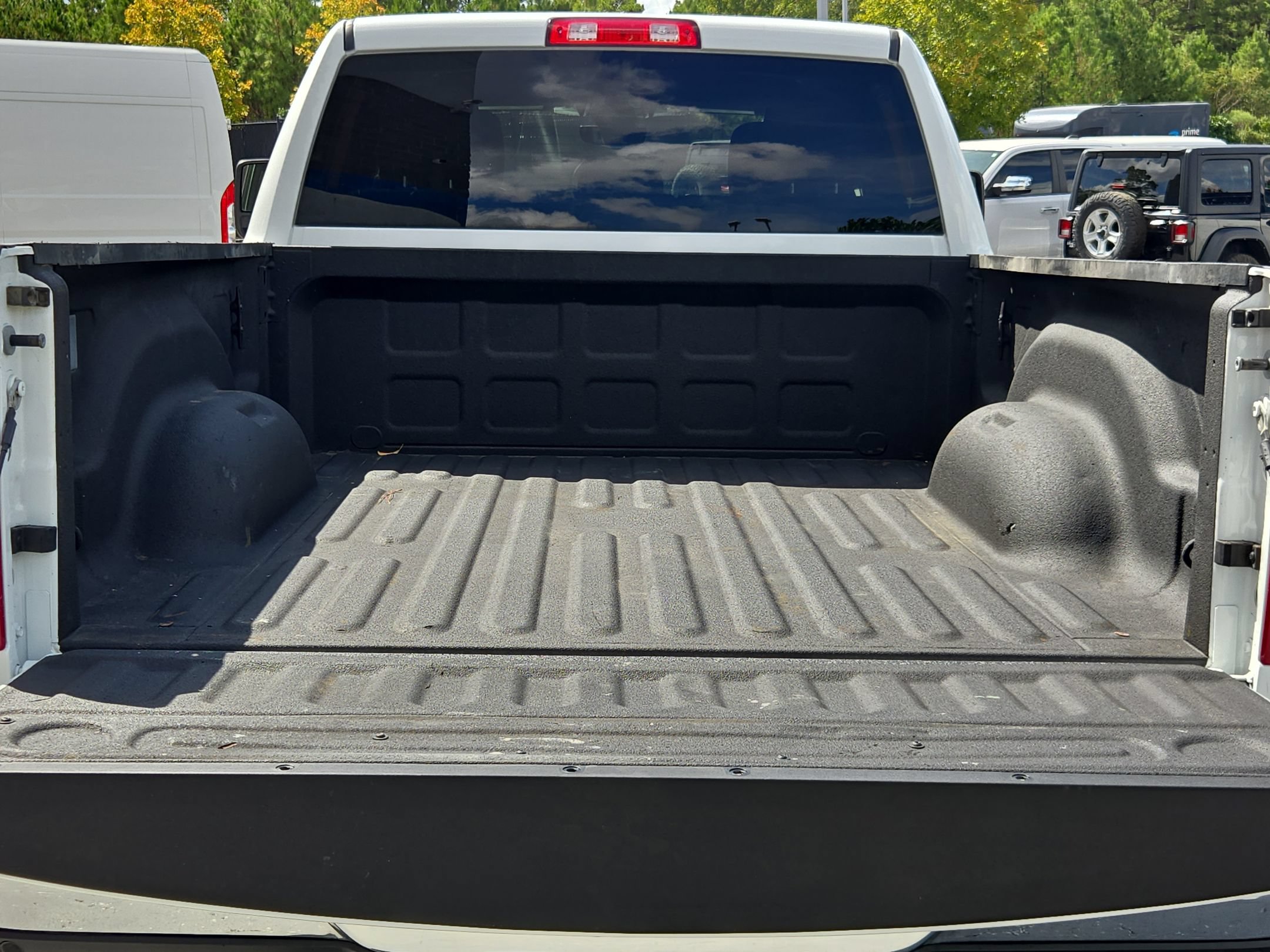 Used 2024 RAM 2500 Big Horn w/ Off Road Package AWD/4WD image 18