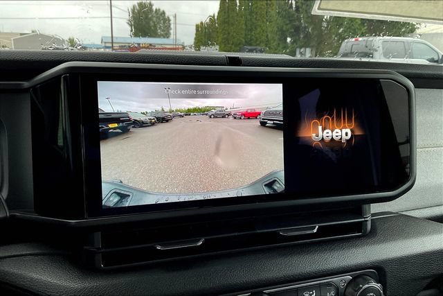 New 2025 Jeep Gladiator Sport AWD/4WD image 17