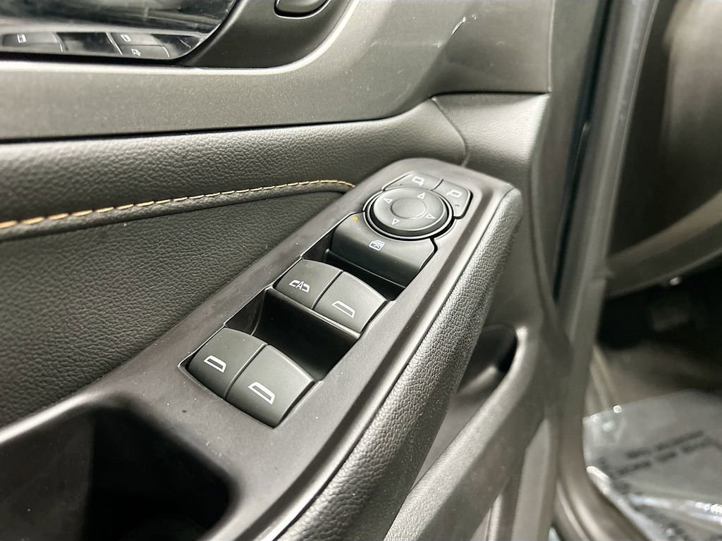 Used 2020 Chevrolet Traverse LT image 17