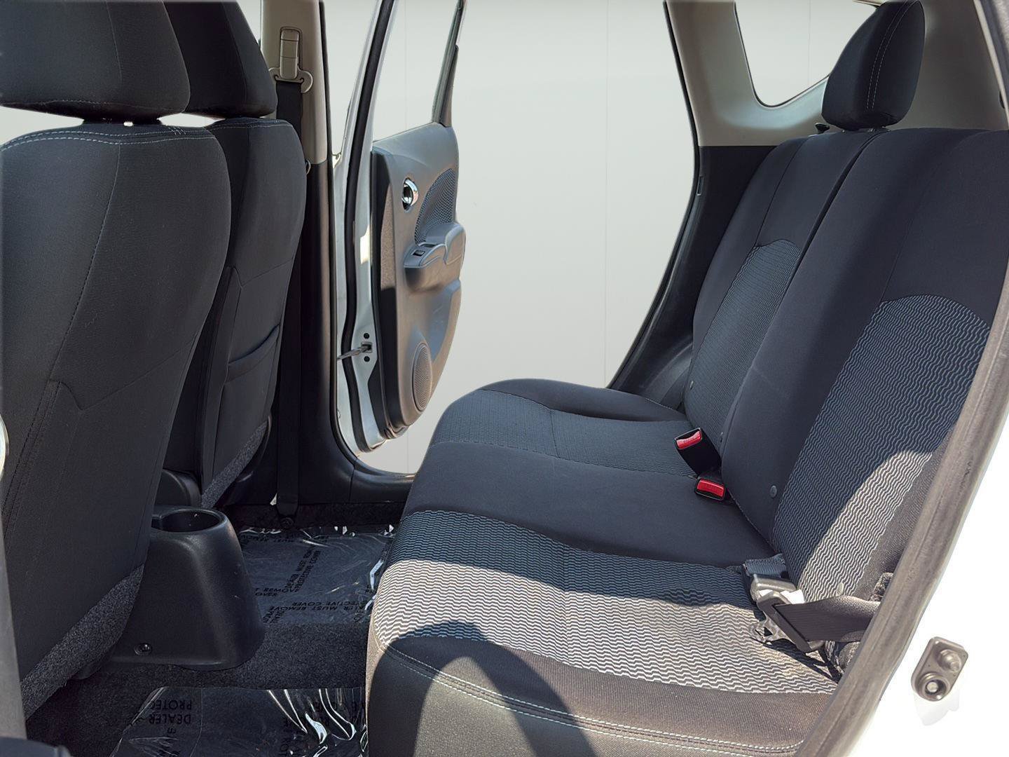 Used 2019 Nissan Versa Note SV FWD image 17