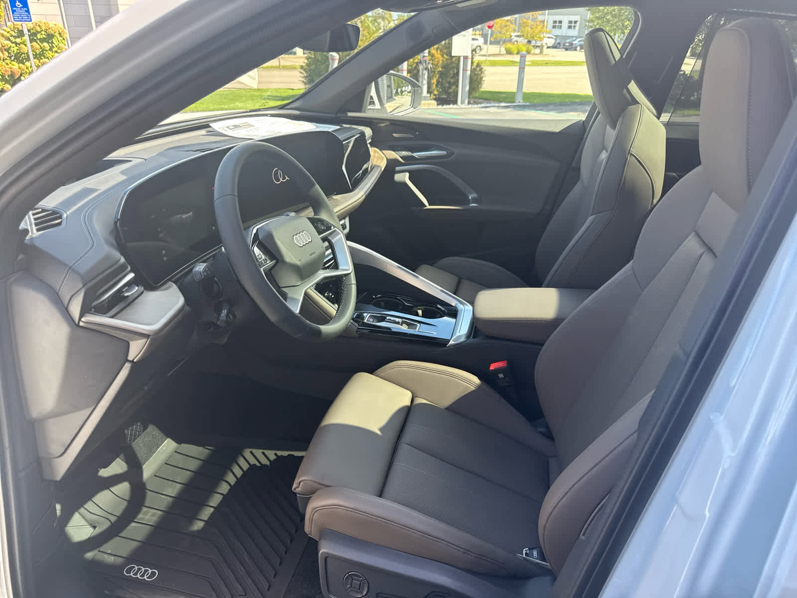 New 2025 Audi Q5 Premium Plus image 15