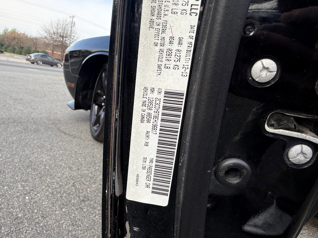 Used 2014 Dodge Challenger R/T w/ Blacktop Package image 25